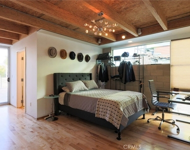 6615 Melrose Avenue - Photo Thumbnail 13