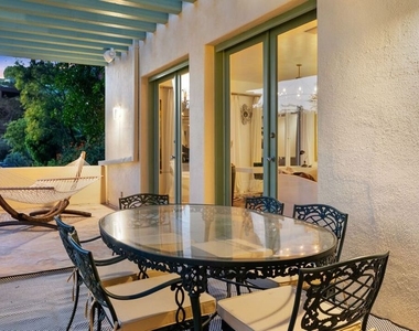 1368 Doheny Place - Photo Thumbnail 34