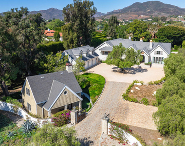 28861 Selfridge Drive - Photo Thumbnail 3