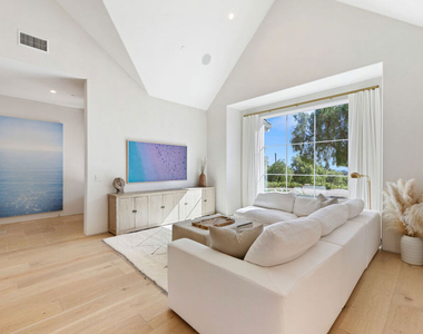 28861 Selfridge Drive - Photo Thumbnail 11