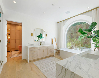 28861 Selfridge Drive - Photo Thumbnail 25