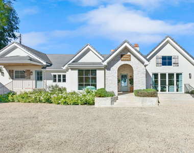 28861 Selfridge Drive - Photo Thumbnail 2