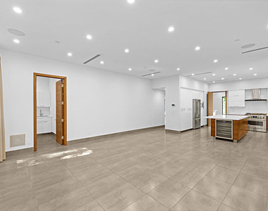 11200 Dona Lola Drive - Photo Thumbnail 12