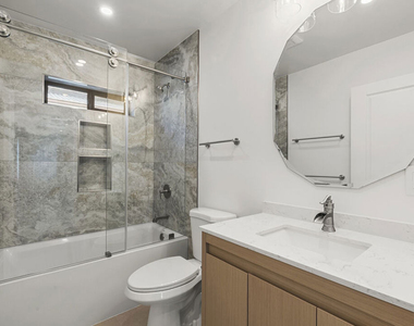 822 N Orange Grove Avenue - Photo Thumbnail 15