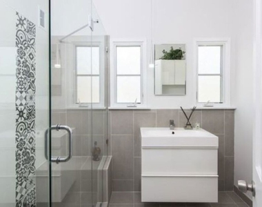 9373 W Olympic Boulevard - Photo Thumbnail 23
