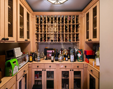 964 Palisades Beach Road - Photo Thumbnail 38