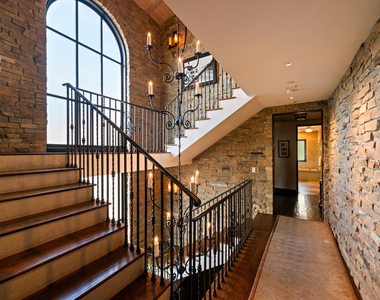 964 Palisades Beach Road - Photo Thumbnail 18