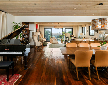 964 Palisades Beach Road - Photo Thumbnail 11