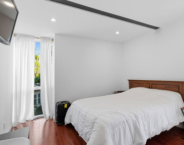 6127 Glen Tower Street - Photo Thumbnail 19