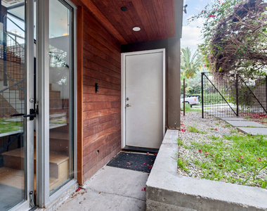 6127 Glen Tower Street - Photo Thumbnail 4