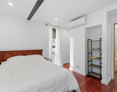 6127 Glen Tower Street - Photo Thumbnail 18