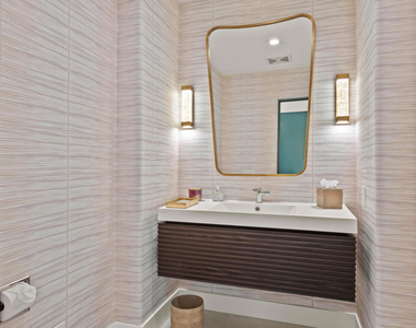 407 Desert Holly Drive - Photo Thumbnail 14