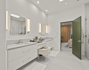 407 Desert Holly Drive - Photo Thumbnail 21