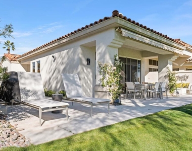 407 Desert Holly Drive - Photo Thumbnail 33