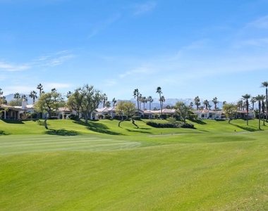 407 Desert Holly Drive - Photo Thumbnail 34