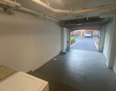 4167 N Haverhill Road - Photo Thumbnail 11