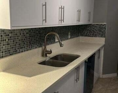 4167 N Haverhill Road - Photo Thumbnail 5