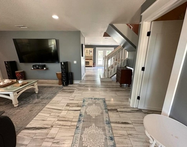 4332 145th Avenue N - Photo Thumbnail 3
