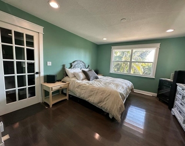 4332 145th Avenue N - Photo Thumbnail 46