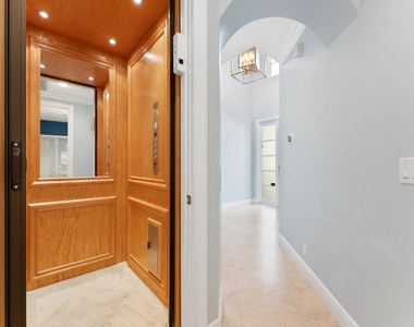604 Ne Francesca Lane - Photo Thumbnail 38