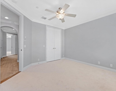 604 Ne Francesca Lane - Photo Thumbnail 23