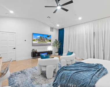 516 Royal Plaza Drive - Photo Thumbnail 12