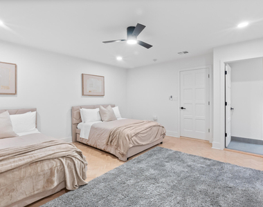 516 Royal Plaza Drive - Photo Thumbnail 16
