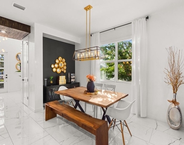 11828 Sw Lyra Drive - Photo Thumbnail 8
