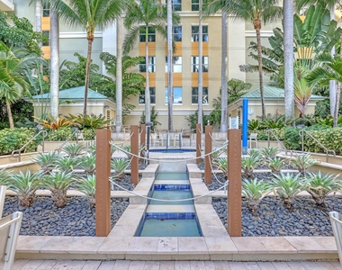 700 E Boynton Beach Boulevard - Photo Thumbnail 22