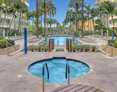 700 E Boynton Beach Boulevard - Photo Thumbnail 19