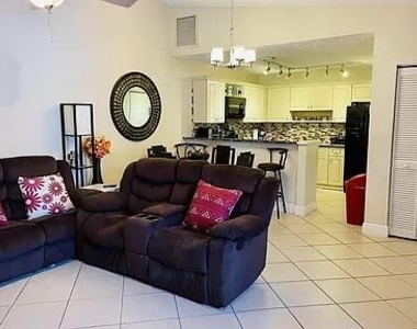 4782 Sunny Palm Circle - Photo Thumbnail 3