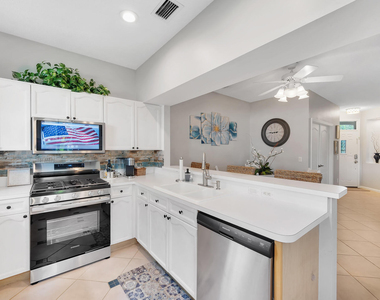 8193 Sandpiper Way - Photo Thumbnail 8