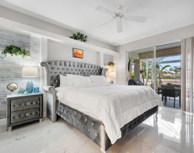 8193 Sandpiper Way - Photo Thumbnail 9