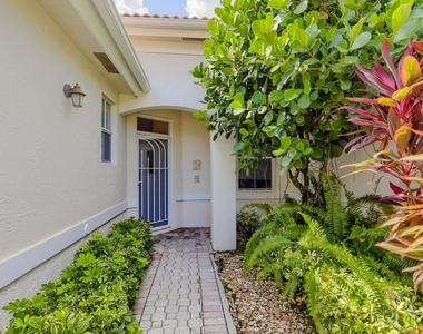 8193 Sandpiper Way - Photo Thumbnail 3