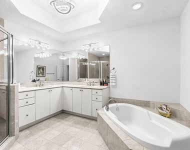 701 S Olive Avenue - Photo Thumbnail 14