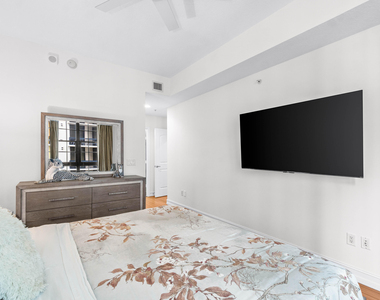 701 S Olive Avenue - Photo Thumbnail 11