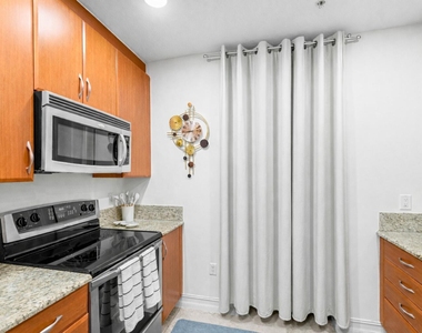 701 S Olive Avenue - Photo Thumbnail 48
