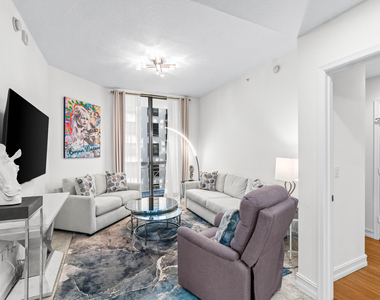 701 S Olive Avenue - Photo Thumbnail 4