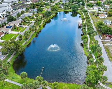 705 Lori Drive - Photo Thumbnail 15