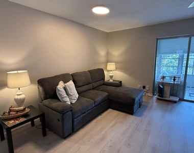 705 Lori Drive - Photo Thumbnail 3