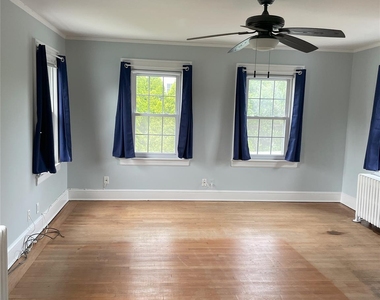 56 Nassau Boulevard - Photo Thumbnail 17