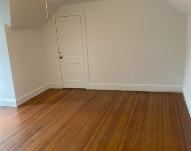 56 Nassau Boulevard - Photo Thumbnail 18