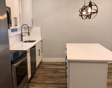 2564 Frankford Avenue - Photo Thumbnail 6