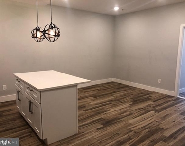 2564 Frankford Avenue - Photo Thumbnail 2