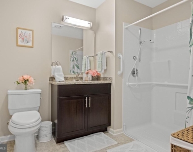 170 Greentree Road - Photo Thumbnail 23