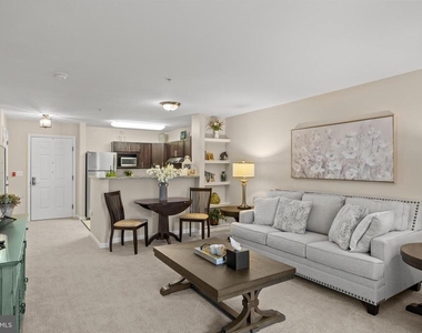 170 Greentree Road - Photo Thumbnail 12
