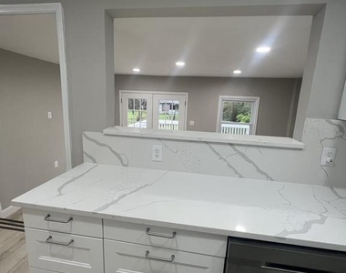 3 Lakecrest Circle - Photo Thumbnail 7