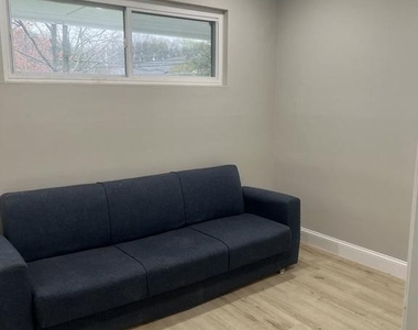 3 Lakecrest Circle - Photo Thumbnail 18