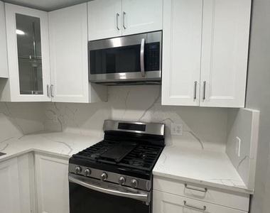 3 Lakecrest Circle - Photo Thumbnail 4