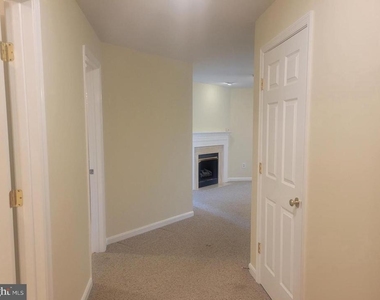 8813 Stoneridge Circle - Photo Thumbnail 1